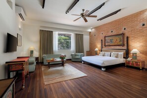 1 soverom, sengetøy av topp kvalitet, minibar og safe på rommet