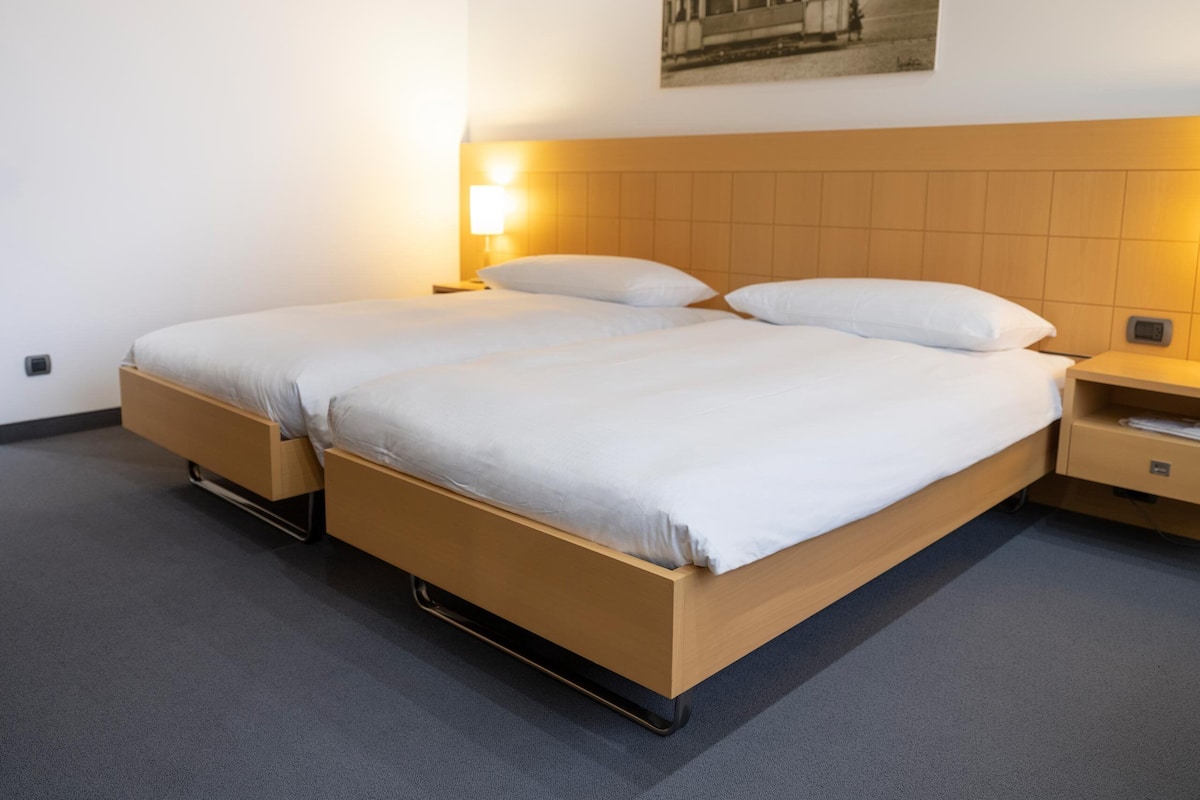 Hypoallergeen beddengoed, donzen dekbedden, een kluis op de kamer