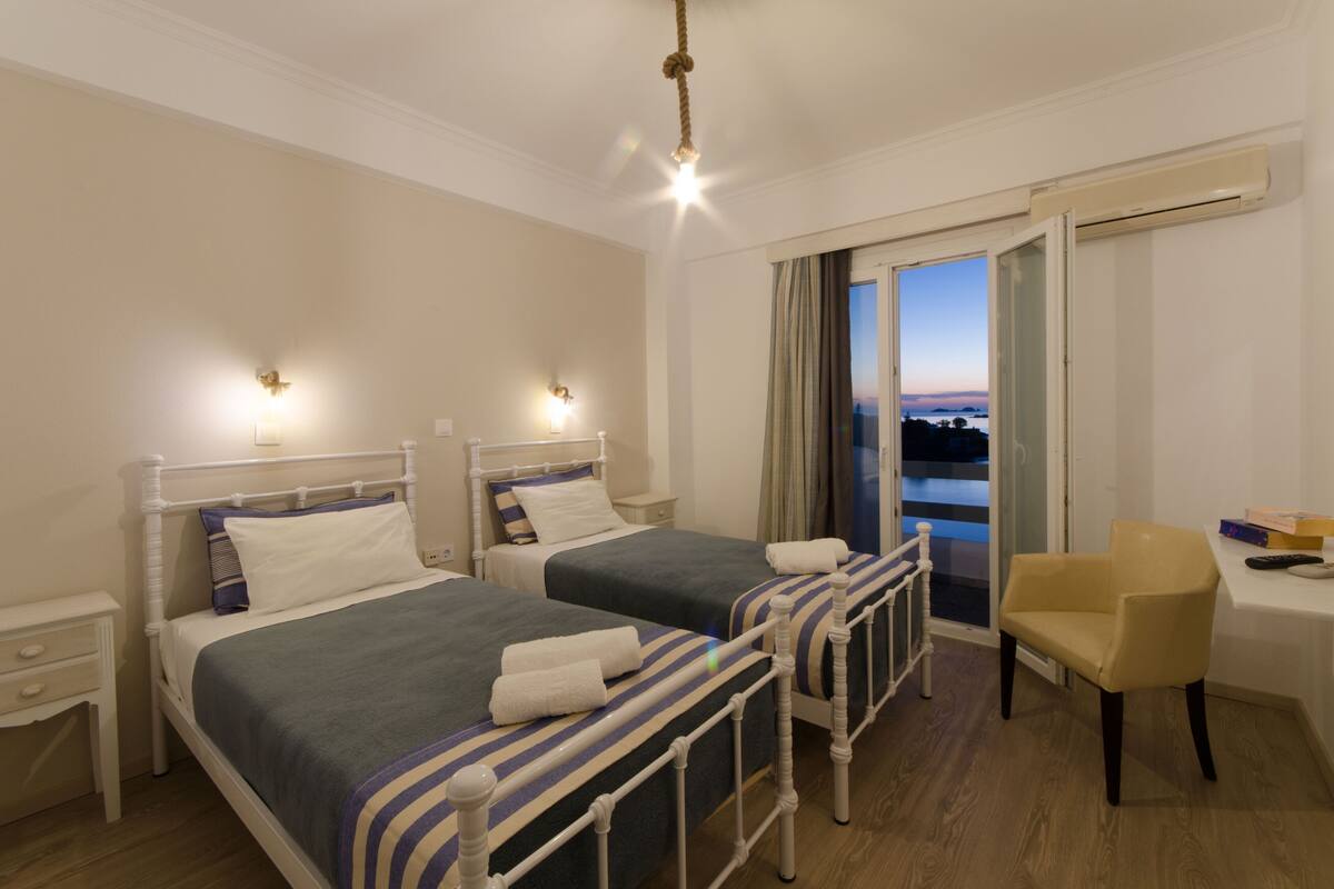 Minibar, in-room safe, blackout drapes, soundproofing