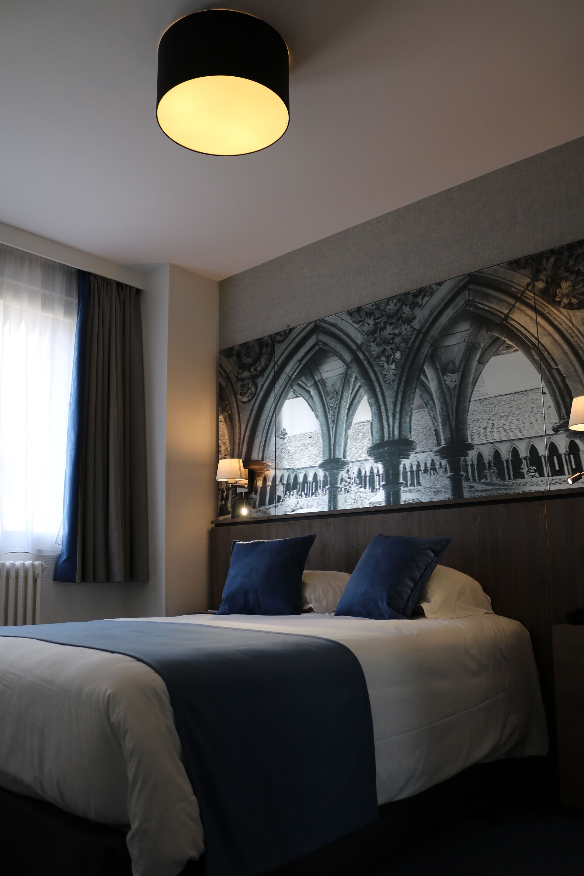 Double Room Annex Saint Michel | Desk, free WiFi, bed sheets