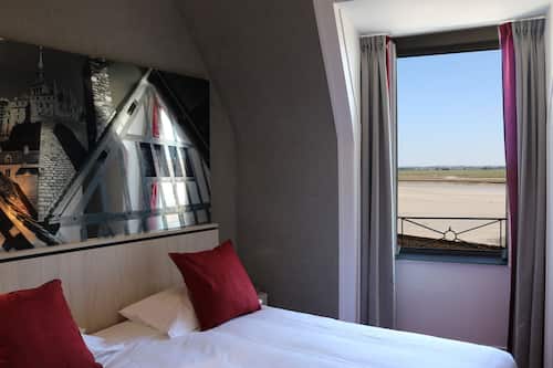 Chambre Double La Licorne Village vue Baie | Vue de la chambre