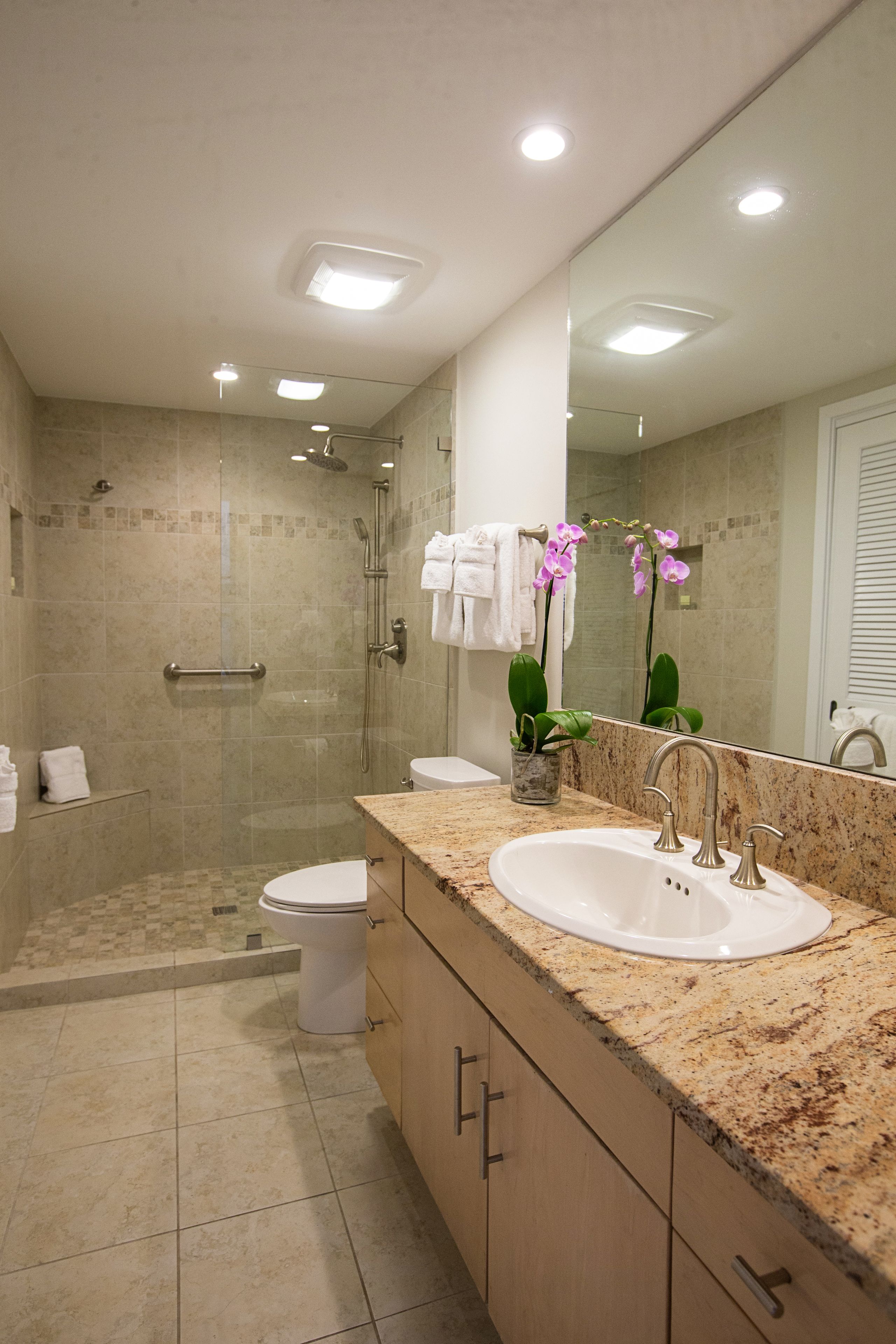 deluxe suite, 2 bedrooms, partial ocean view | bathroom | shower, free toiletries, hair dryer, towels