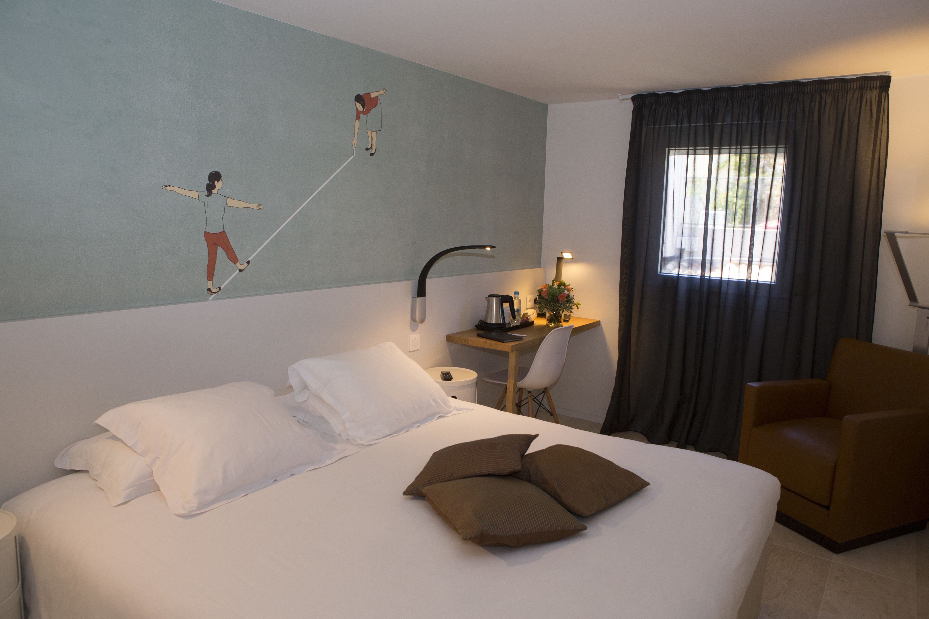 Allergitestet sengetøy, safe på rommet, skrivebord og lydisolert