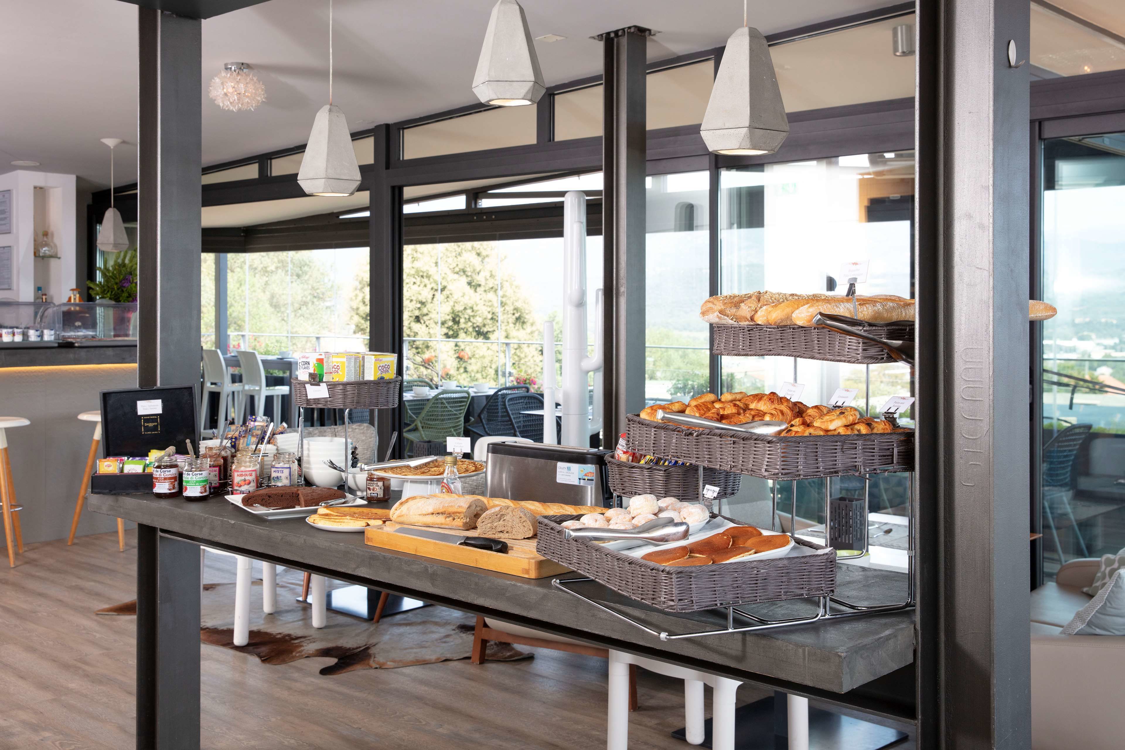 Daily buffet breakfast (EUR 17 per person)