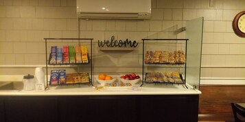 Free daily continental breakfast