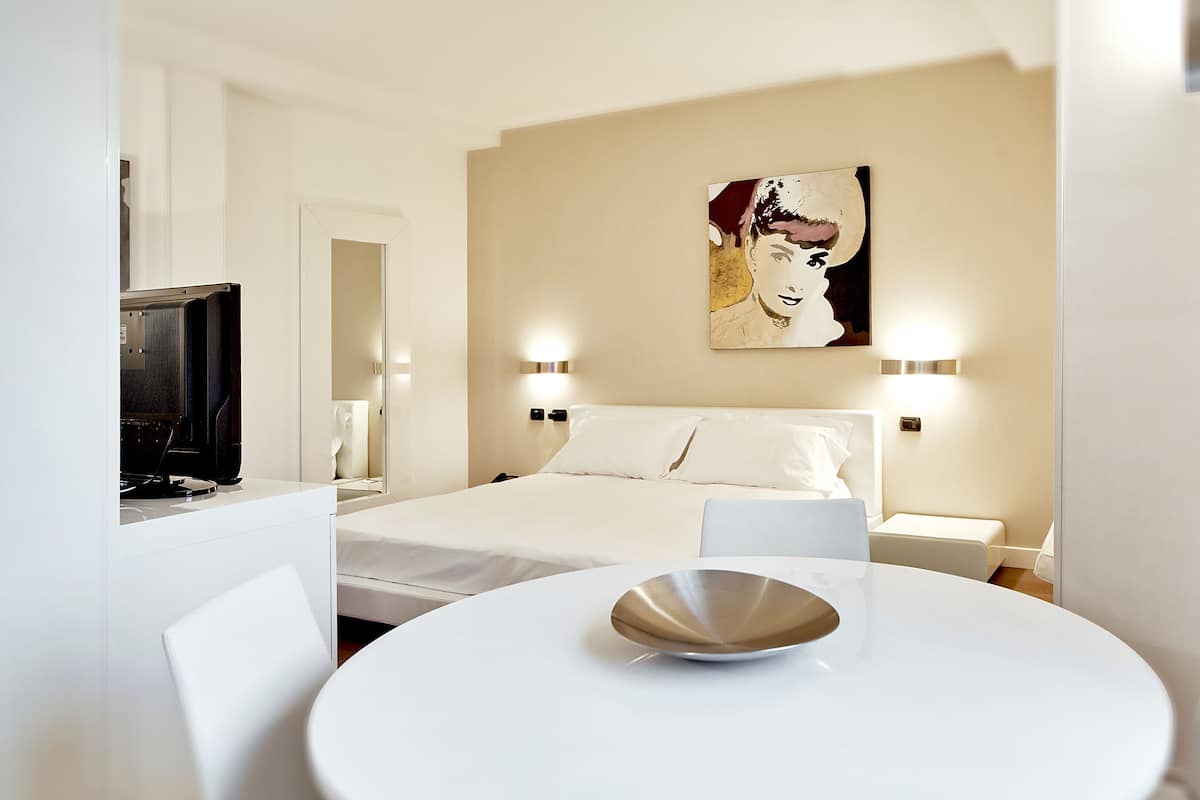 Minibar, in-room safe, desk, blackout curtains