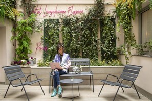 Terrace/patio - Hotel Longchamp Elysees (Paris)