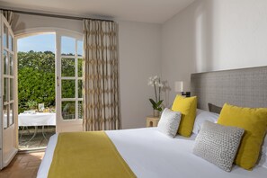 Habitación doble (Prestige) | Minibar, caja de seguridad en la habitación y decoración personalizada 