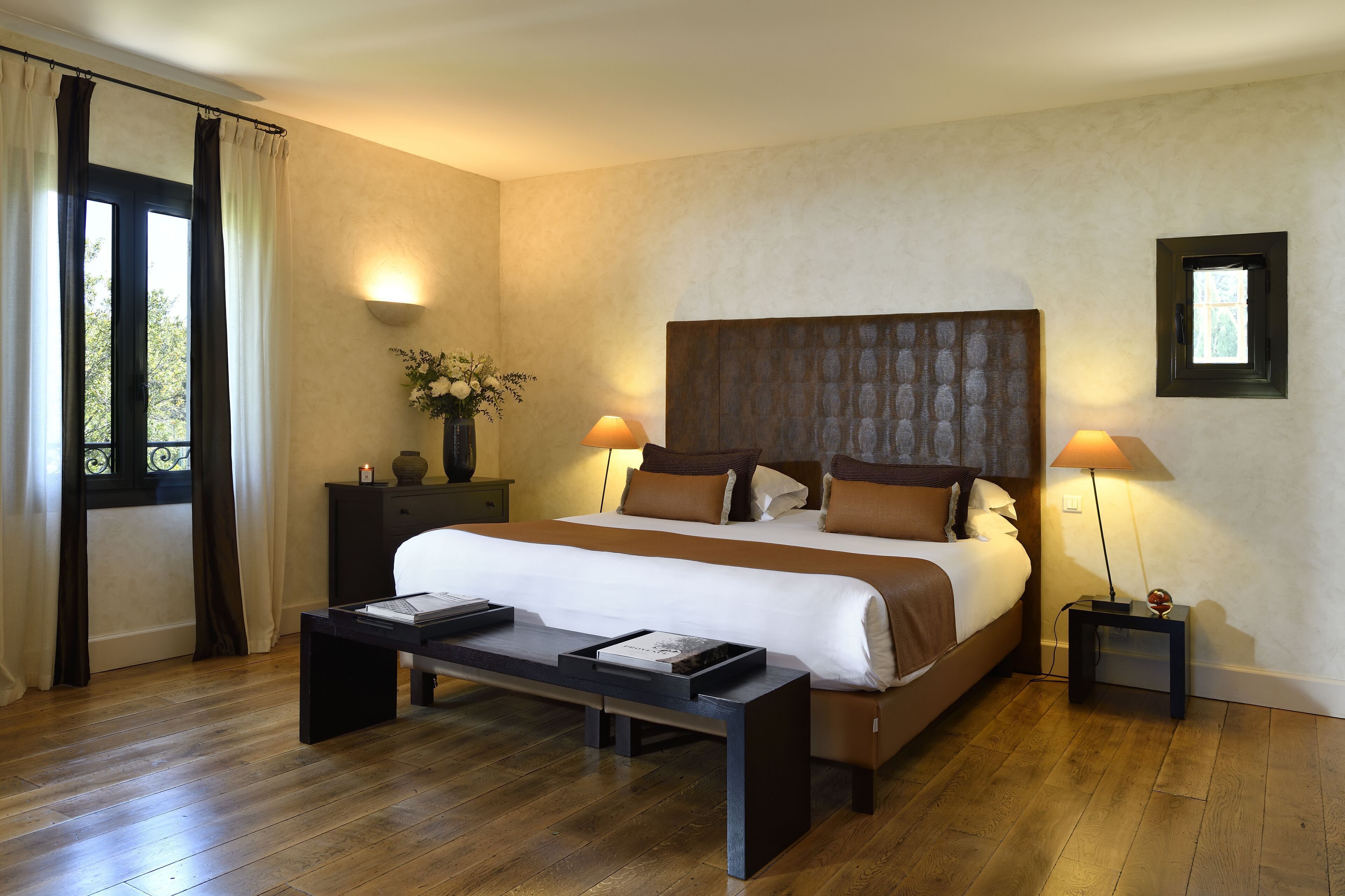 Minibar, in-room safe, individually decorated, desk