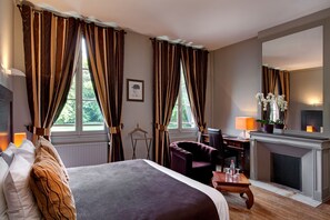 Superior Double Room | Pillow-top beds, individually decorated, individually furnished - Pavillon de Gouffern (Gouffern en Auge)