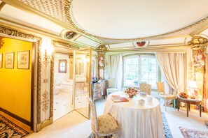 Suite (Suite Montespan)