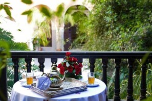 Café da manhã continental grátis todos os dias