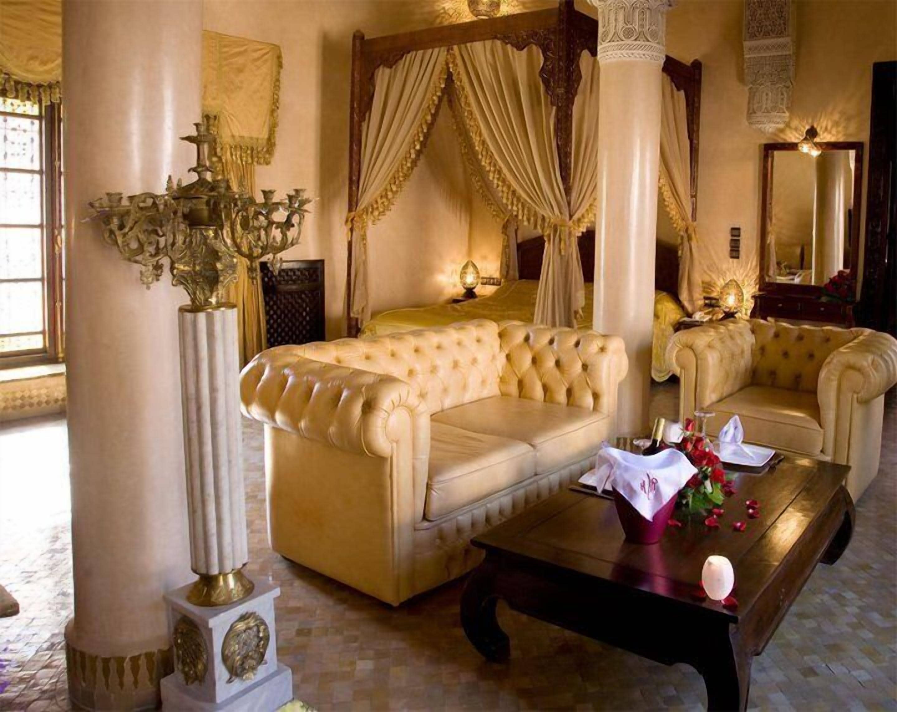 Royal Suite | Living area | Flat-screen TV