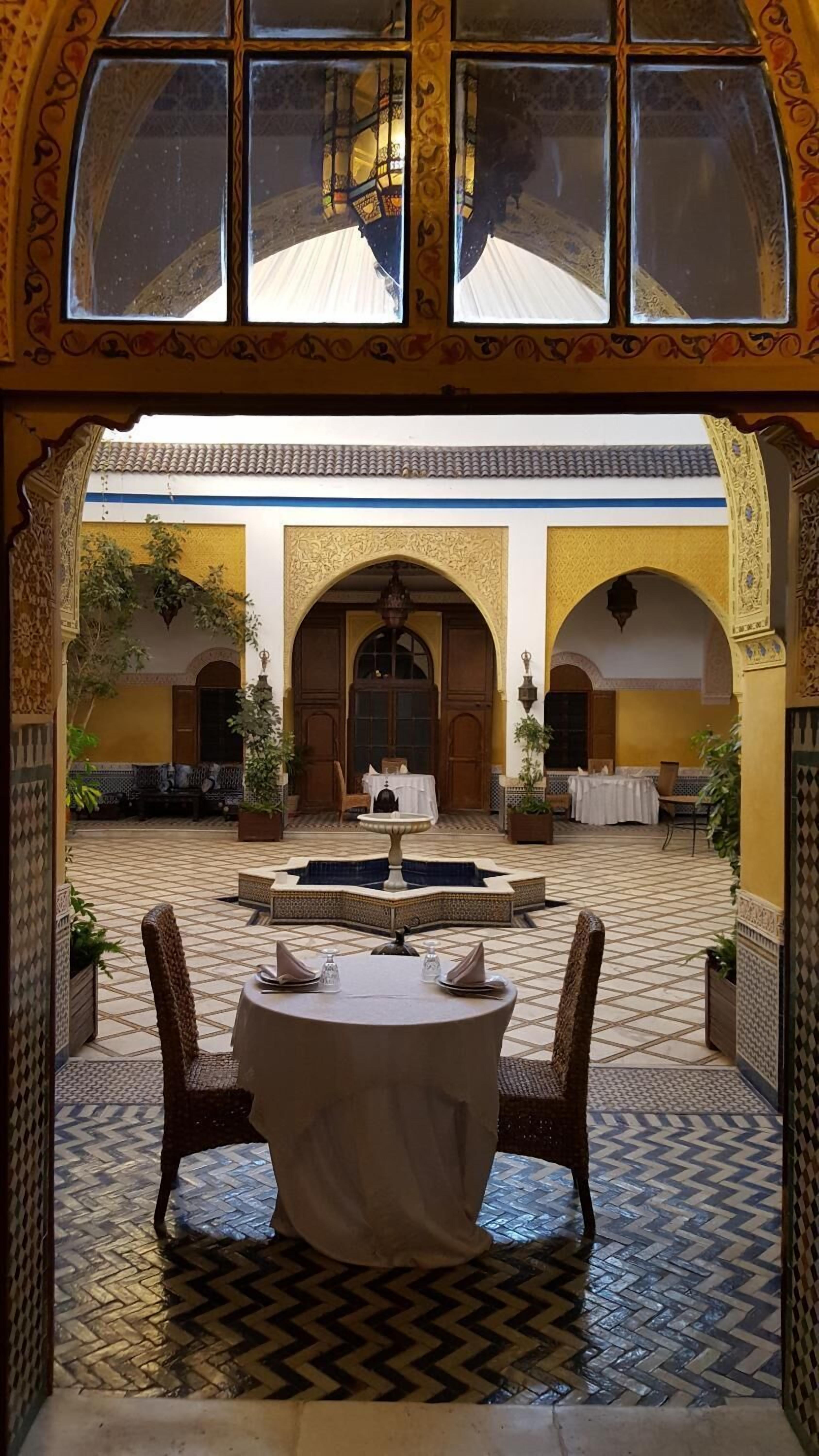 Breakfast, lunch, dinner served; local and international cuisine 