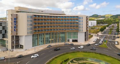 VIP Executive Azores Hotel