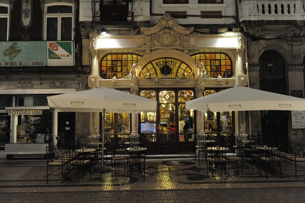 Portuguese cuisine - Hotel Aliados (Porto)