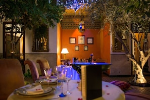 Outdoor dining - Riad Ayadina & Spa (Marrakech)