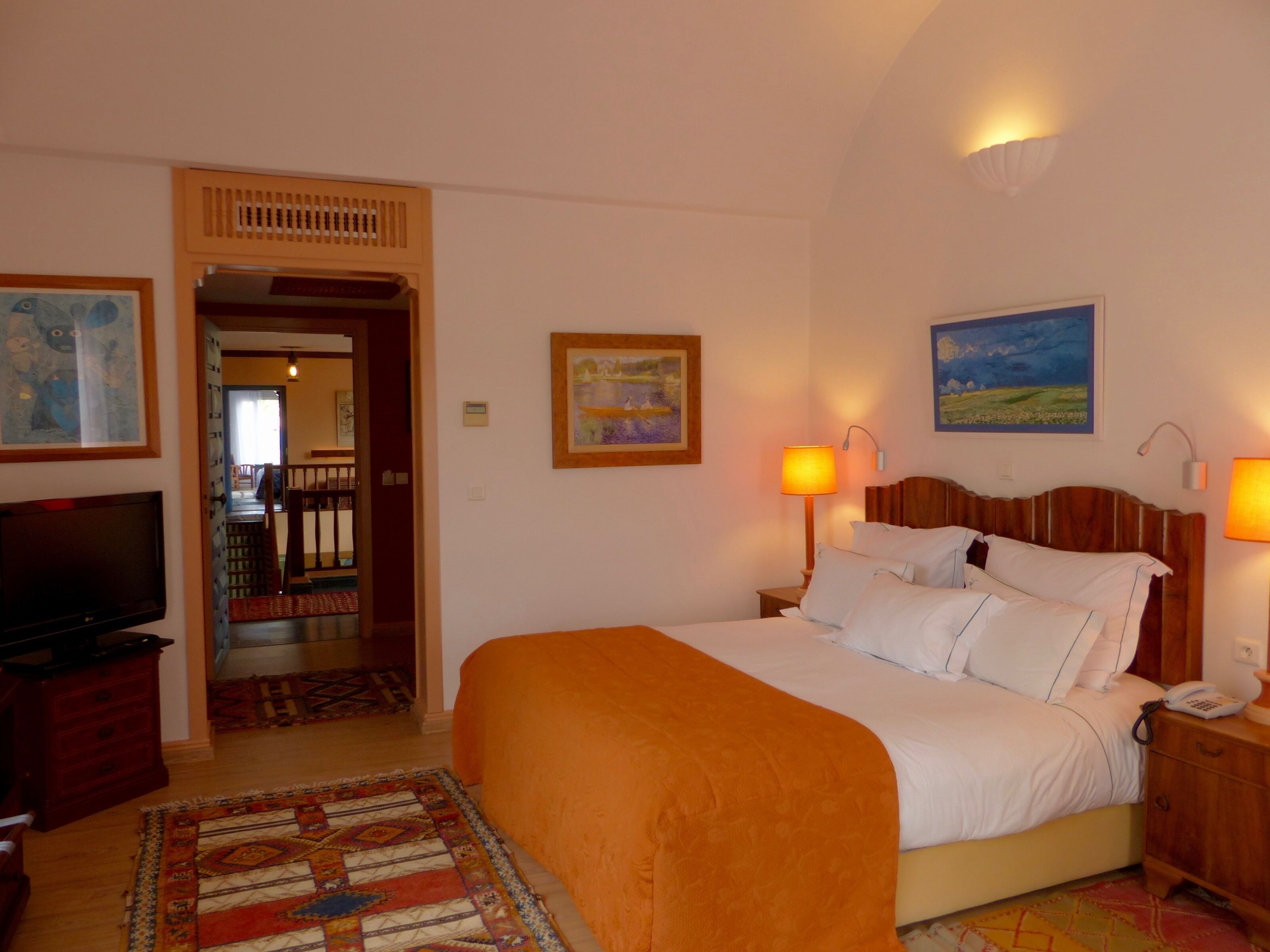 deluxe double room | egyptian cotton sheets, pillow-top beds, minibar, in-room safe