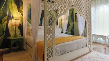 Suite (Clementine) | Egyptian cotton sheets, pillowtop beds, minibar, in-room safe