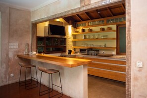 Puri Sienna Three Bedrooms Villa With Two Private Pool | 私人廚房 | 雪櫃、微波爐、焗爐、爐具