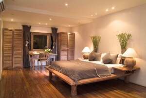 1 bedroom, premium bedding, minibar, in-room safe