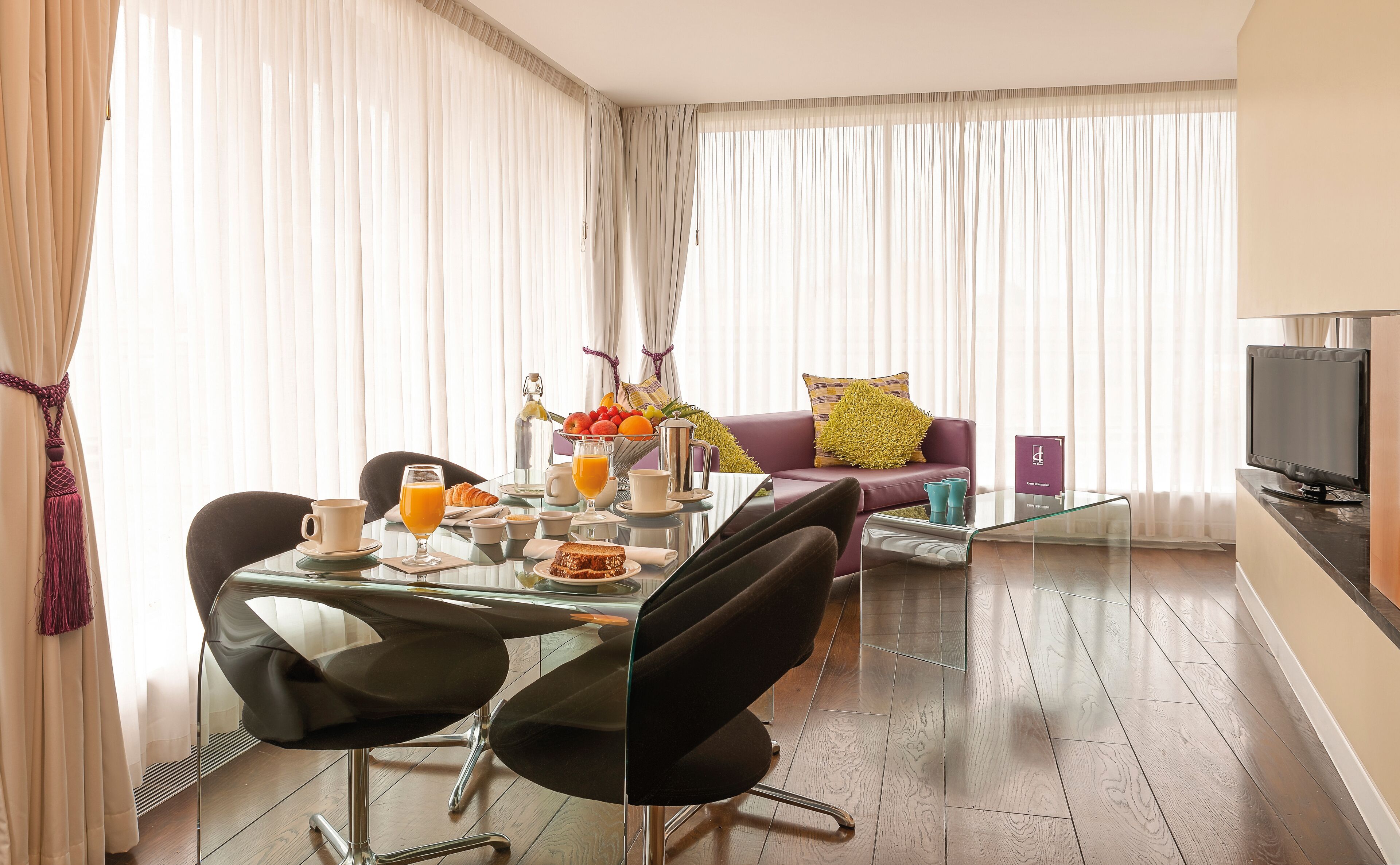 superior penthouse, 1 king bed | in-room safe, individually decorated, individually furnished, desk