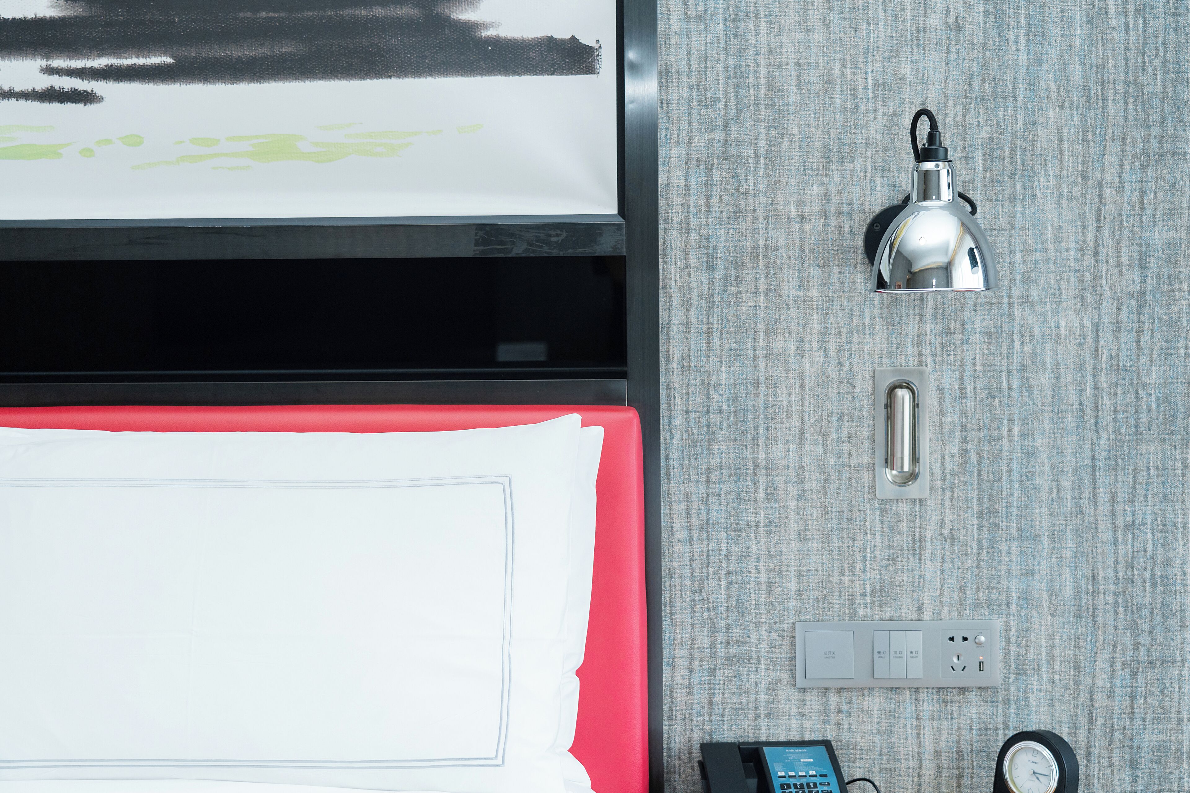 1 bedroom, premium bedding, down duvets, minibar