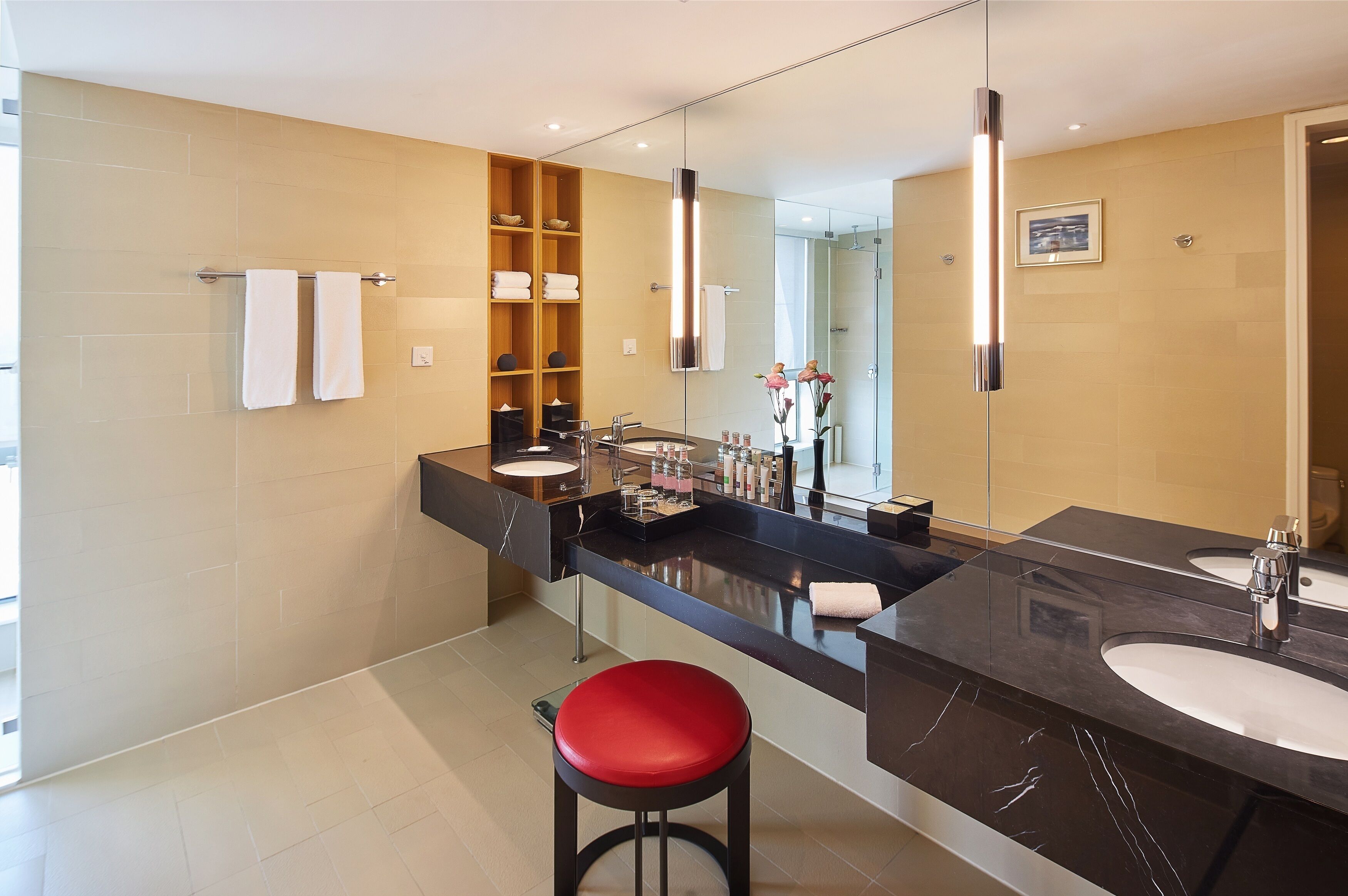 separate bathtub and shower, deep-soaking bathtub, rainfall showerhead