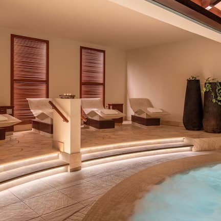 Couples treatment rooms, sauna, hot tub, Turkish bath, body treatments