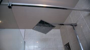 Double or Twin Room, Patio | Bathroom