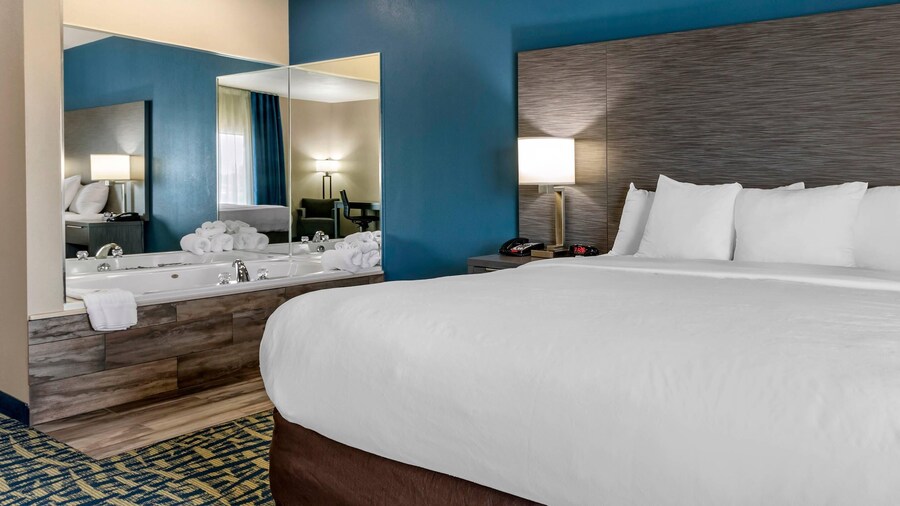 Comfort Inn & Suites Pauls Valley - City Lake