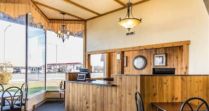 Econo Lodge Inn & Suites Kalispell - Glacier National Park Gateway