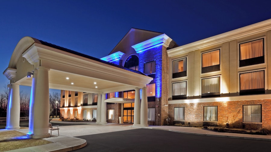 Holiday Inn Express Suites Clifton Park by IHG
