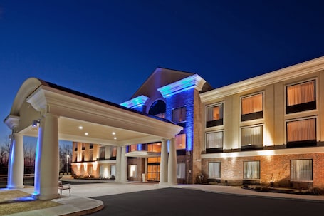 Exterior. Holiday Inn Express Suites Clifton Park by IHG