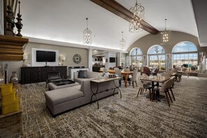 Lobby - Homewood Suites by Hilton at The Waterfront (Wichita)