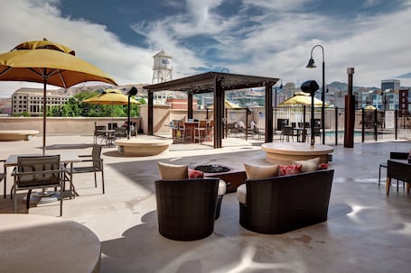Exterior. Homewood Suites by Hilton Salt Lake City-Downtown