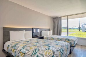 Skrivebord, skrivebord for bærbar PC og blendingsgardiner