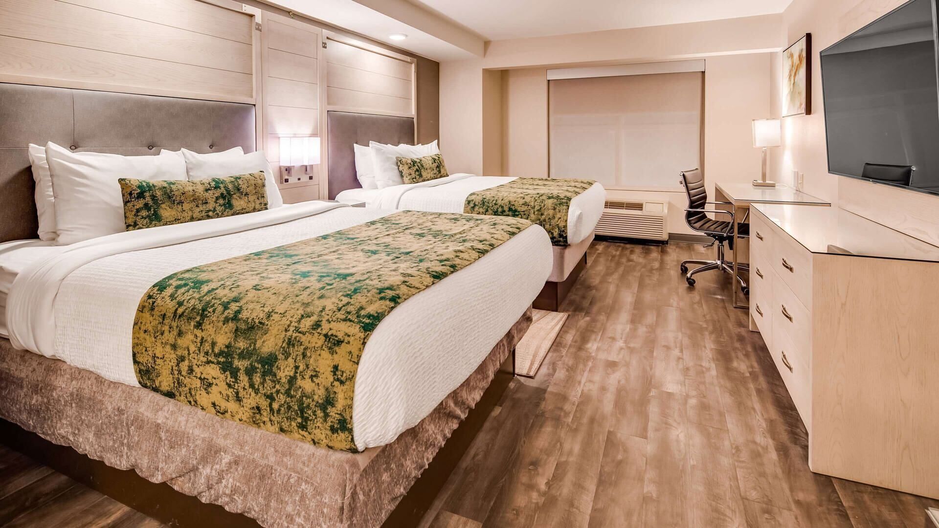 In-room safe, desk, laptop workspace, soundproofing