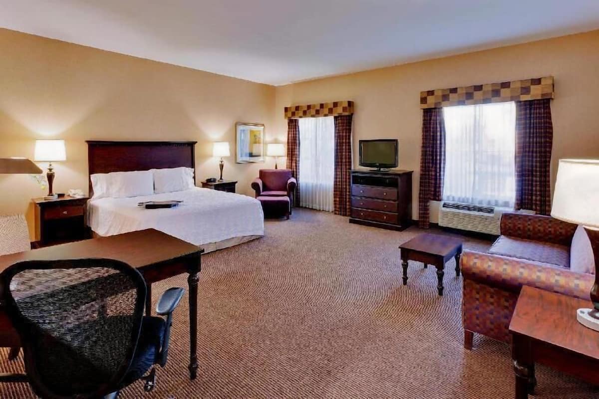 In-room safe, desk, iron/ironing board, free cribs/infant beds