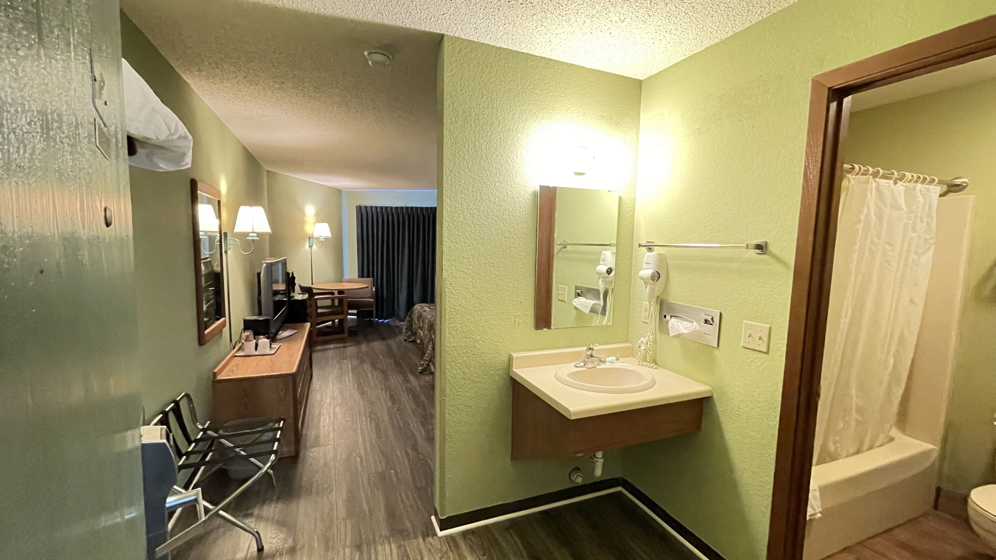 Deluxe tweepersoonskamer, 2 queensize bedden, uitzicht op haven | Gratis wifi, beddengoed