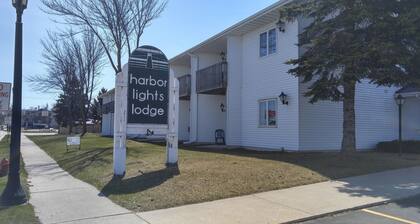 Harbor Lights Lodge