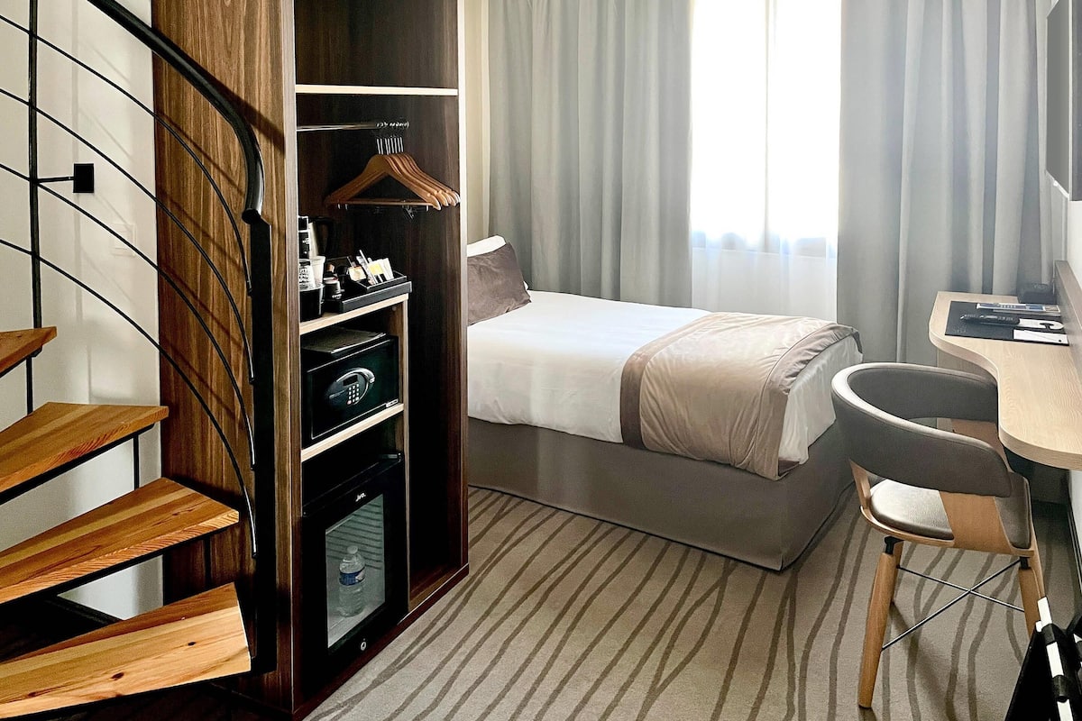 Ropa de cama de alta calidad y minibar