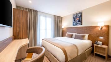 标准房, 1 张大床, 无烟房 | 高档床上用品、迷你吧、客房内保险箱、隔音