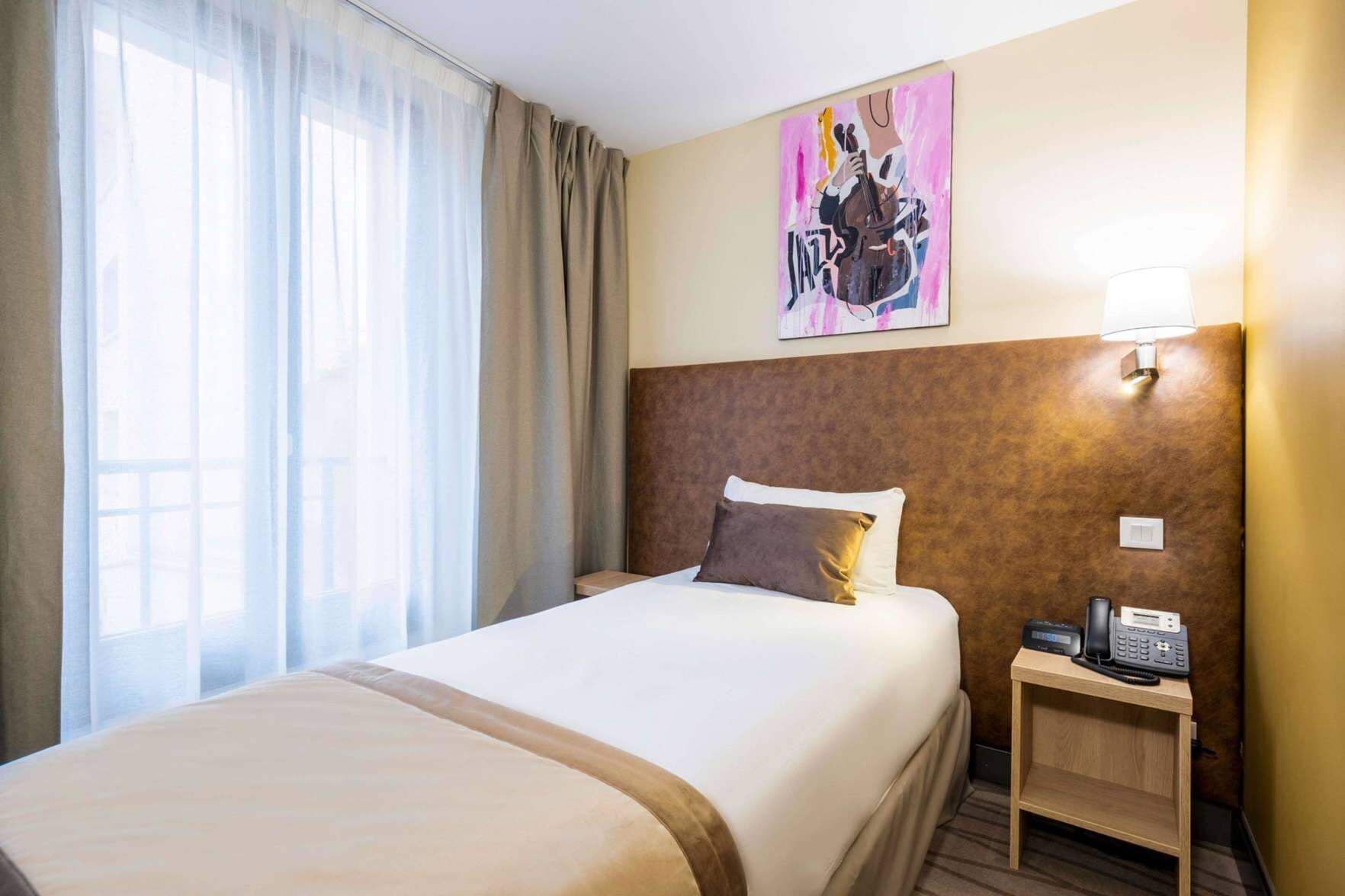 Premium bedding, minibar, in-room safe, soundproofing