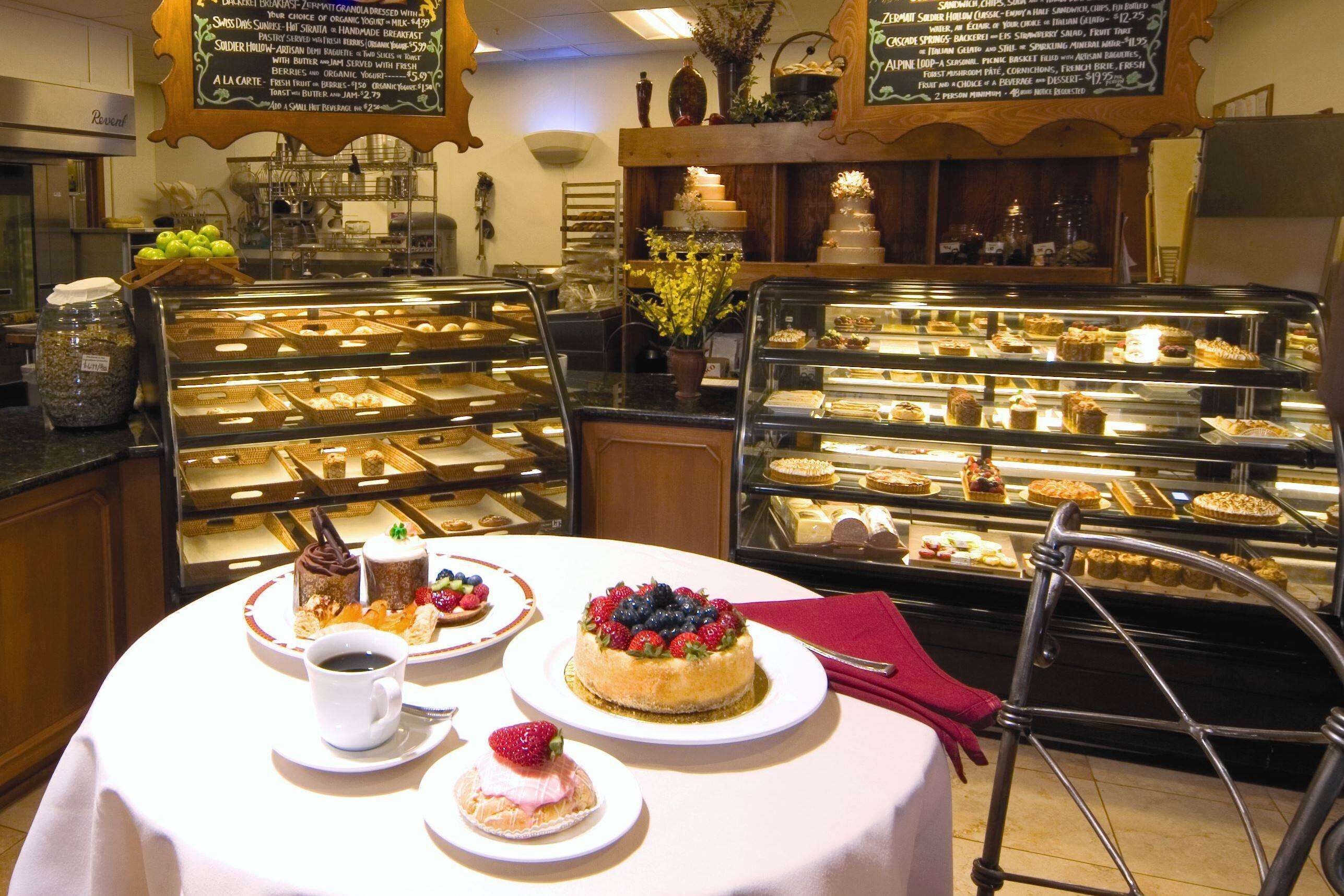 2 restaurants, breakfast, lunch, dinner served; modern european cuisine