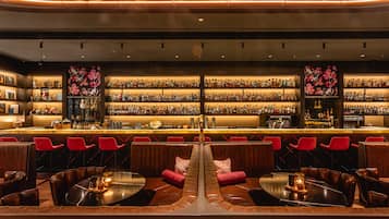 Cocktail bar