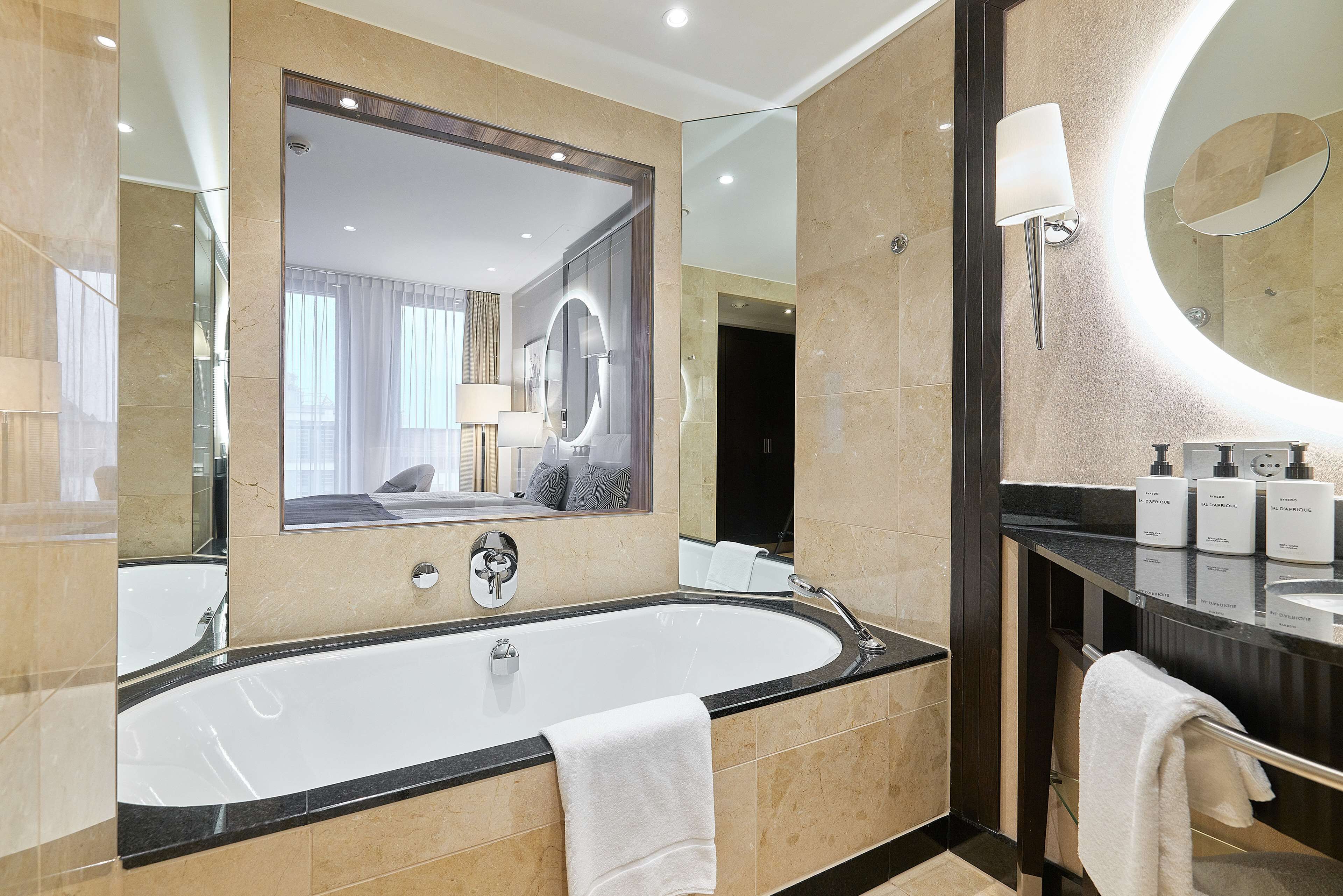 separate bathtub and shower, rainfall showerhead, free toiletries