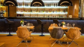 Bar (in der Unterkunft)