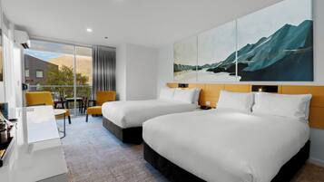 2 bedrooms, premium bedding, in-room safe, desk