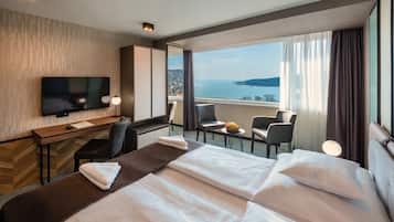 Panorama-suite | 1 soveværelse, allergivenligt sengetøj, minibar, pengeskab på værelset
